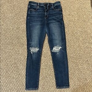American Eagle Outfitters Distressed Super Hi-Rise Jegging